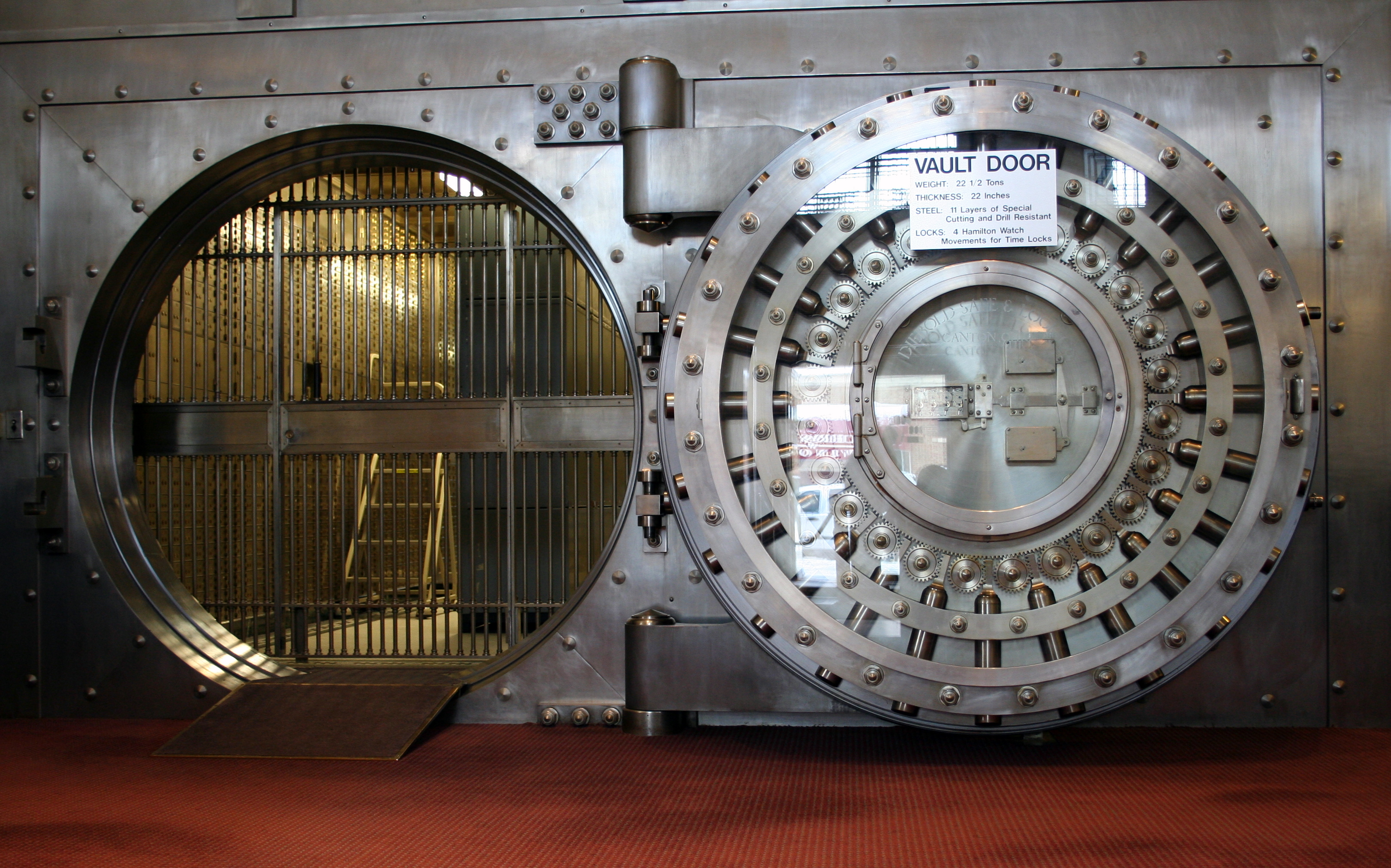Depository vault with metal bars